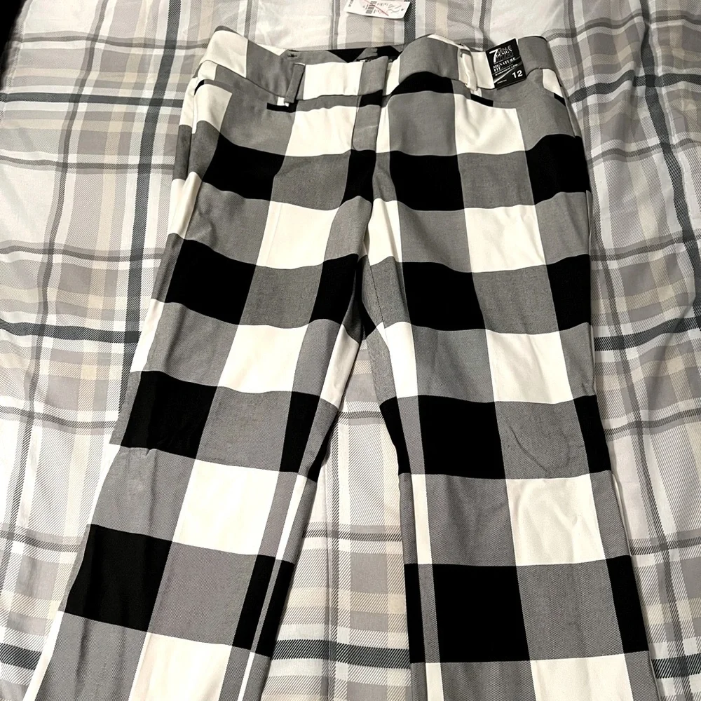 Pants - Picture 2 of 2